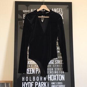 GLAMOROUS TALL BLACK VELVET BODYSUIT SIZE 10